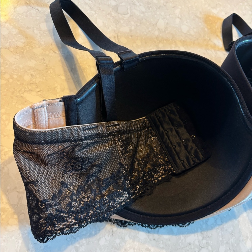 Torrid NWOT NEW Strapless Convertible Underwire Black Lace Bra - Teardrop Jewel - Picture 6 of 11
